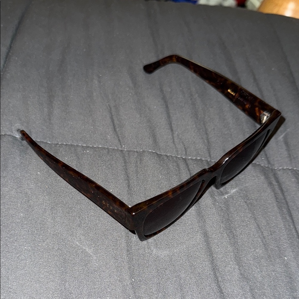 Diff Eyewear Brown Sunglasses - Picture 2 of 3